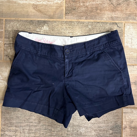 Lilly Pulitzer The Callahan Short Women's Size 6 in Navy Blue - EUC! - Picture 4 of 4